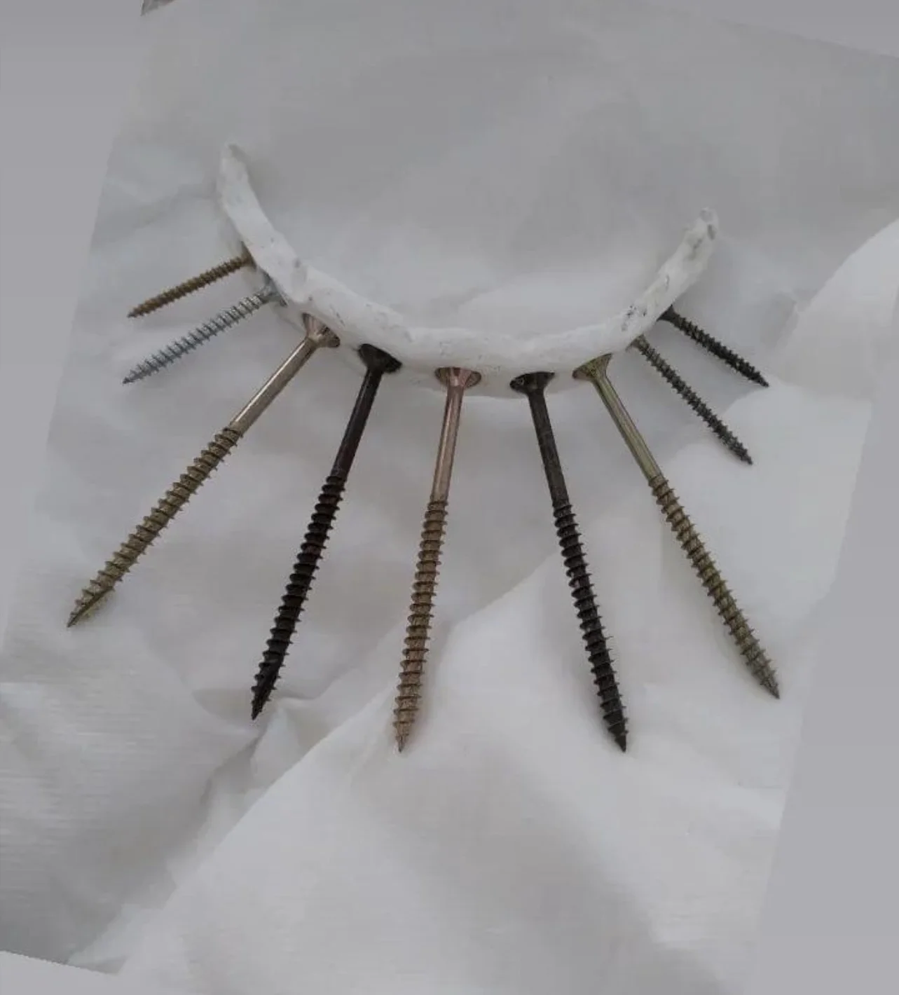 Salvaguardando las Joyas: Protección y Ornamentación