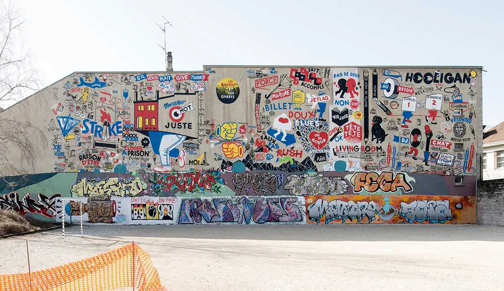 Juste Ici e Bien Urbain: Trasformare gli Spazi Pubblici con l'Arte